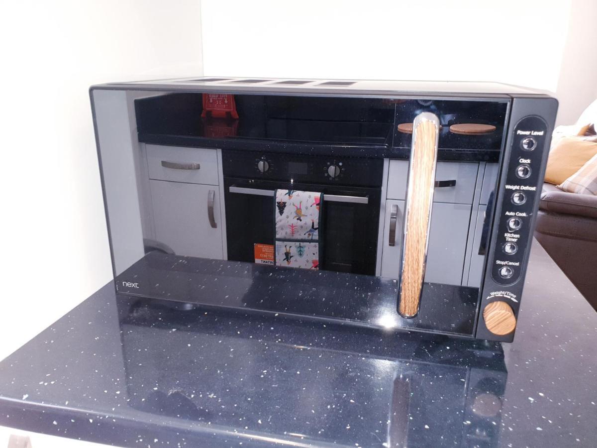 Luxury 1 Bed Close To Town Centre With Free Parking Southend-on-Sea Buitenkant foto